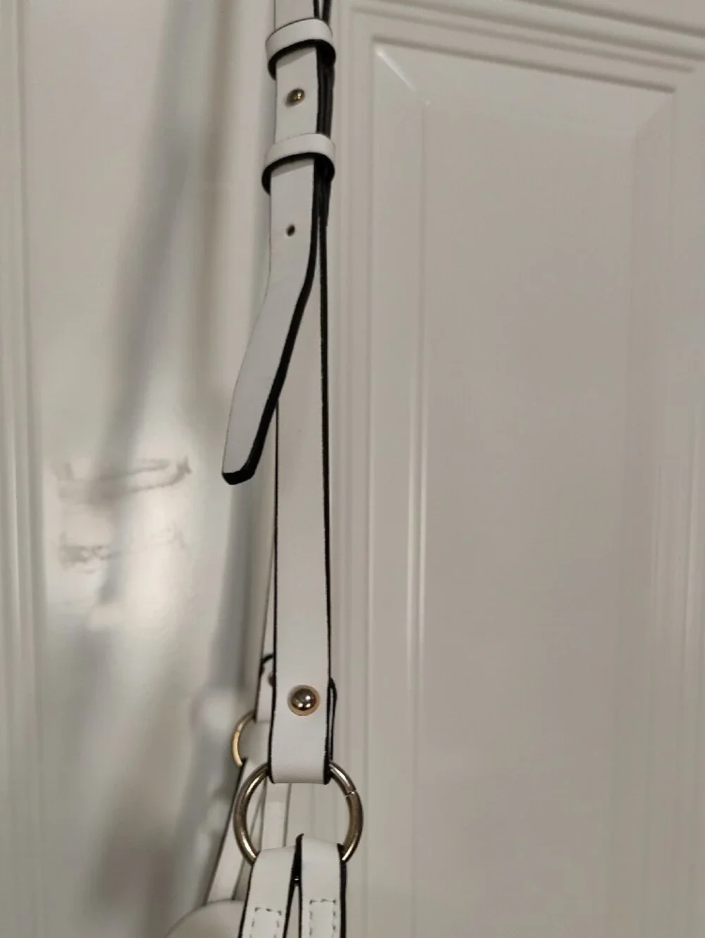 Tory Burch White Leather Crossbody with Logo Medallion